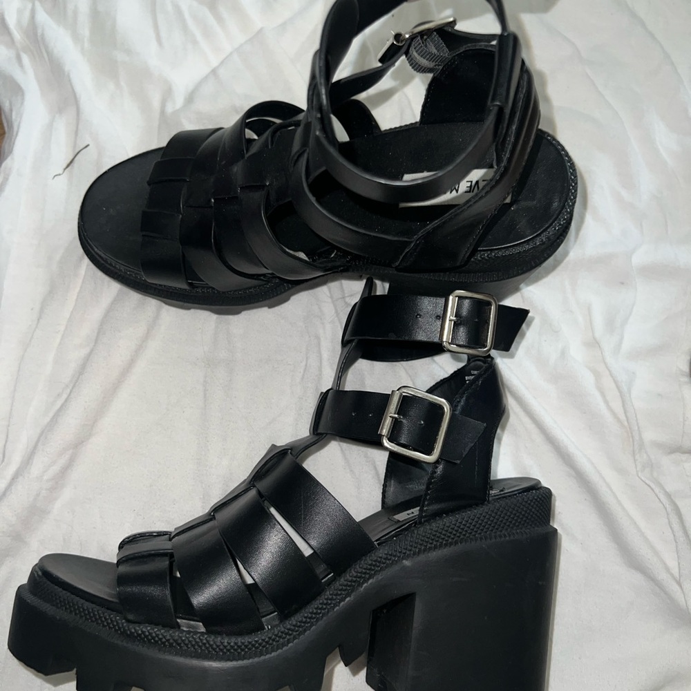 Steve Madden Black Chunky Heel Sandals *Never worn